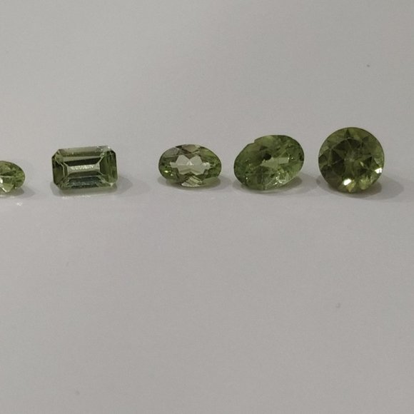 Peridot - Picture 1 of 2